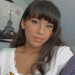 Meet your Posher, Ana